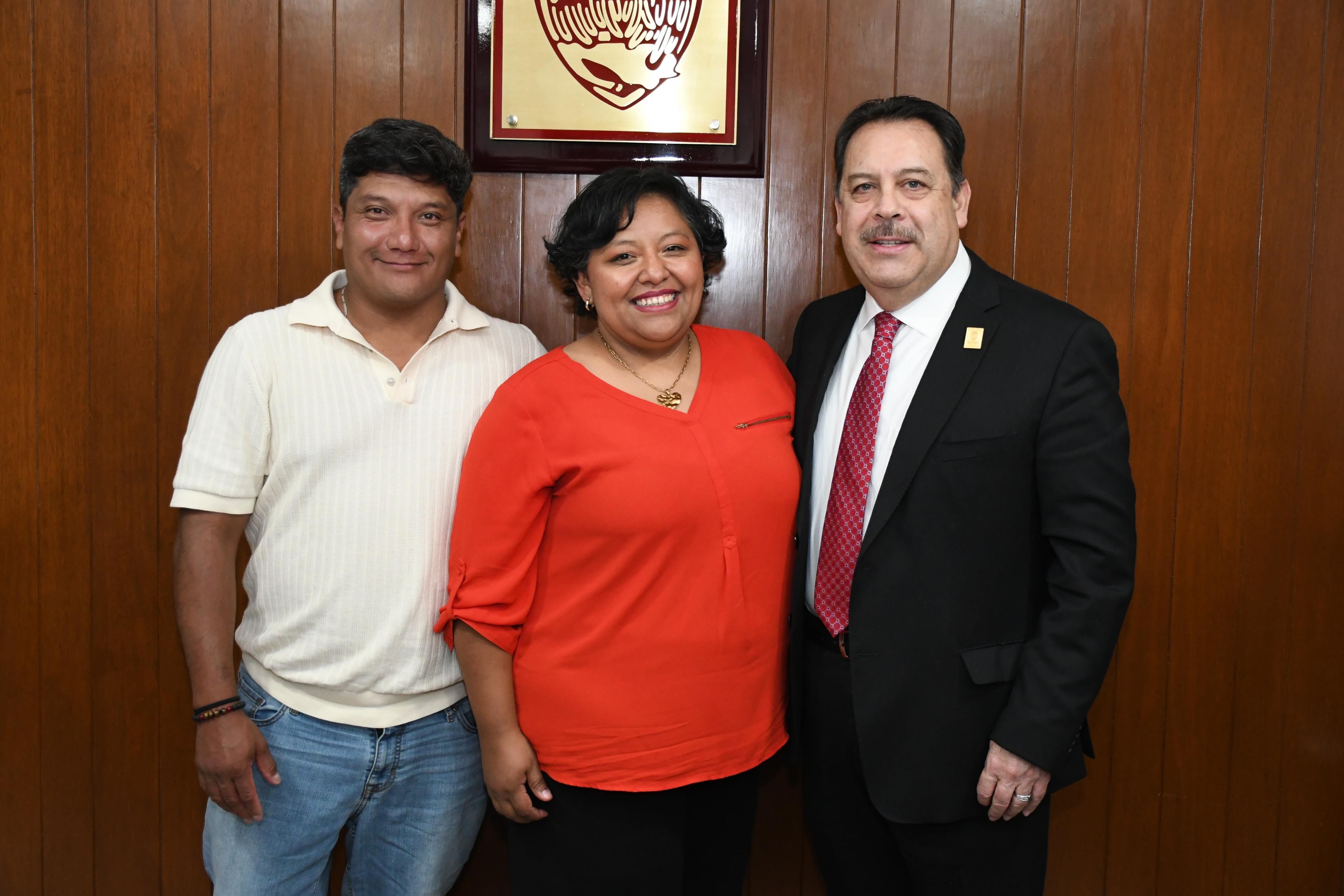 Reunión con compañeras y compañeros de la Sección XLI, Hospital Regional "1º de Octubre"